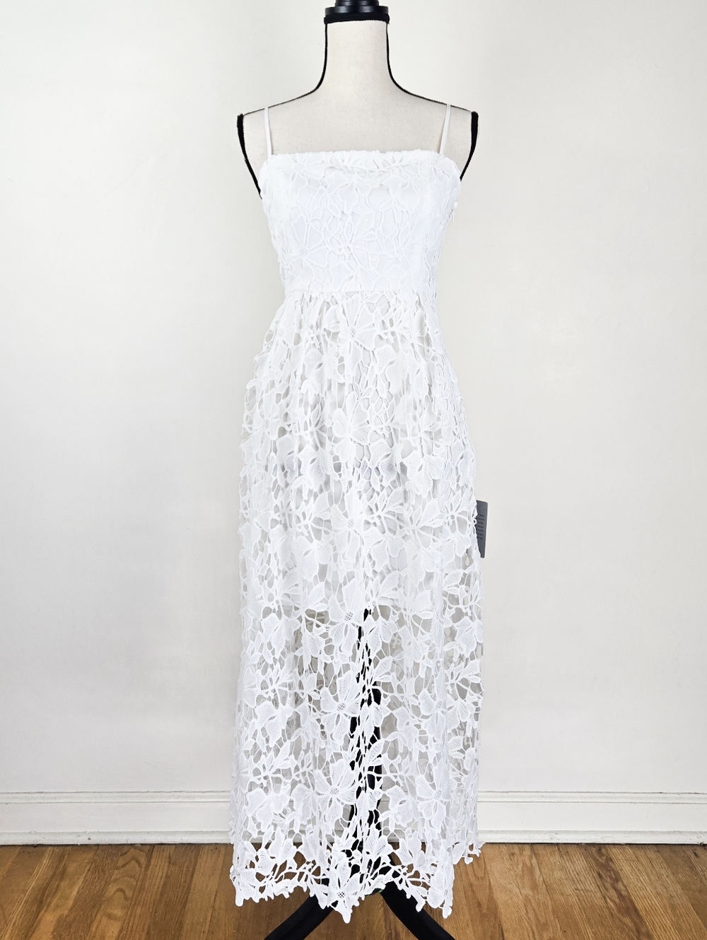 NWT NSR White Floral Lace Midi Dress